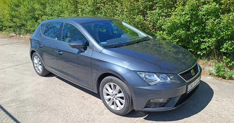 Seat Leon cena 51900 przebieg: 152310, rok produkcji 2019 z Wrocław małe 379